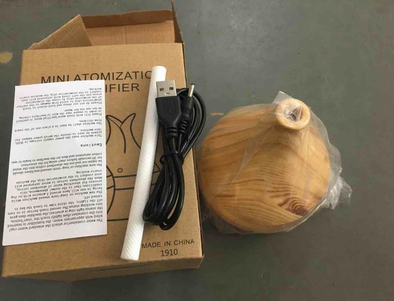 Elektrischer USB‑Aromadiffusor mit LED‑Licht – Holz‑Luftbefeuchter für ätherische Öle